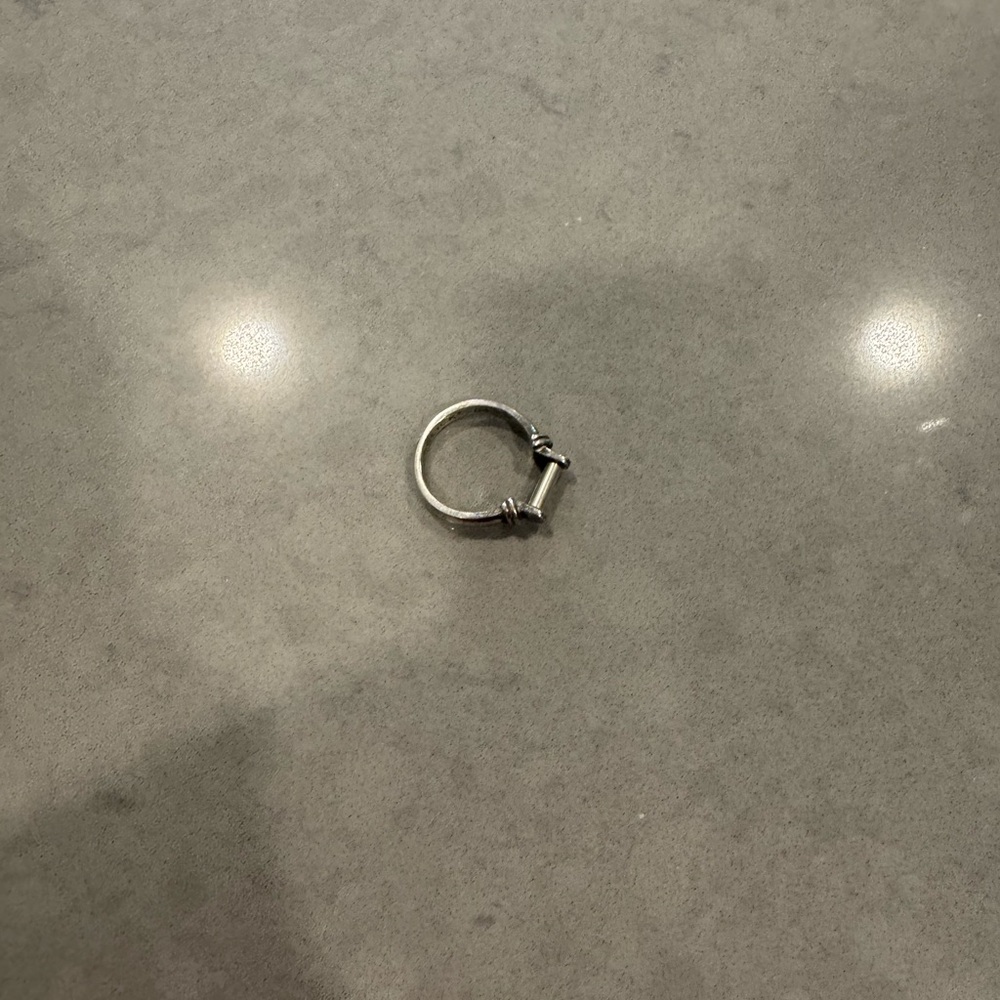 Elegant Silver Ring with Timeless Design